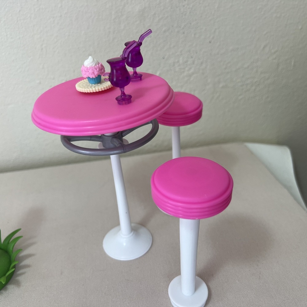 Mattel Barbie Dream Patio Table Diving Board Dolphins Flamingo w/ Pool - Picture 2 of 8